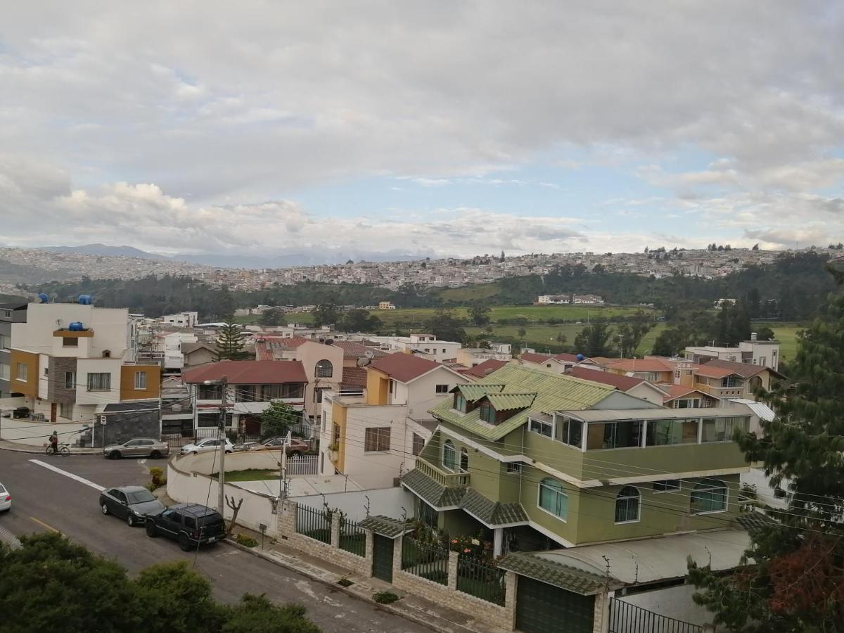 Fakali Homestay Quito Esterno foto